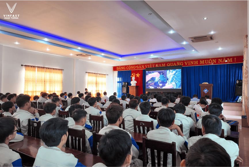 Hợp tác
